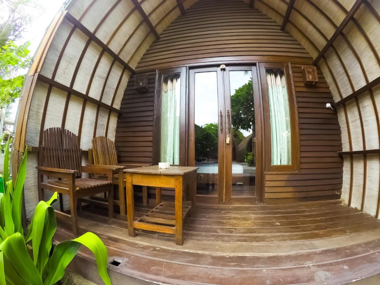 Amora Villa Gili Trawangan Extérieur photo